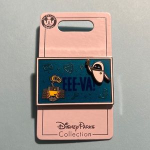 Disney Parks Collection, WALL-E and Eve pin.